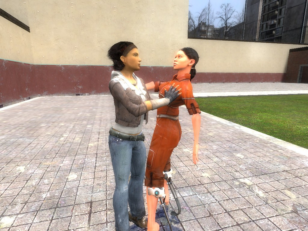 Chell and Alyx Vance in Garry's Mod