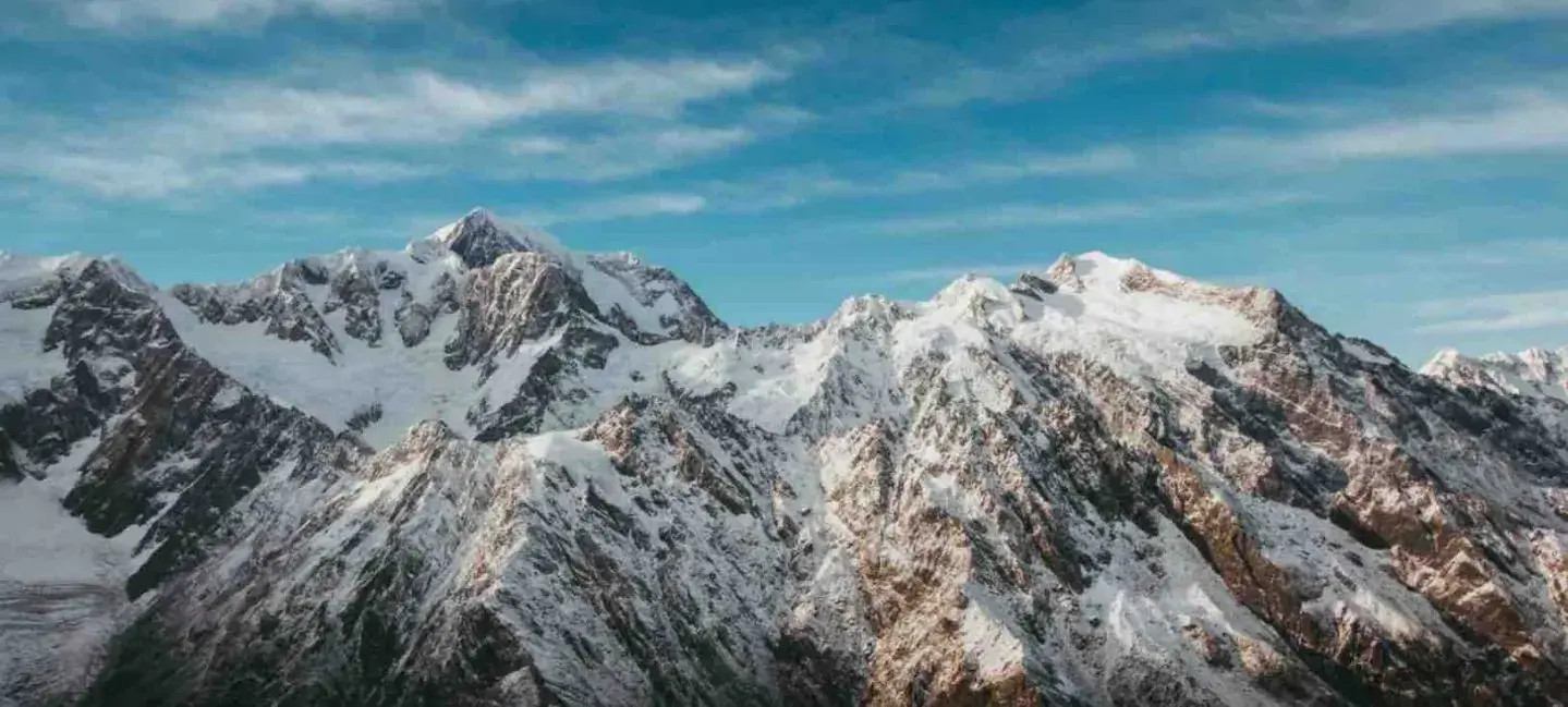 Mountains seen during the Everest Base Camp helicopter tour
