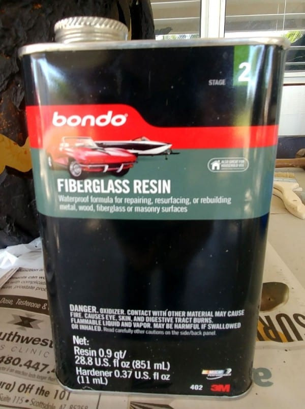 Mixing the Bondo resin