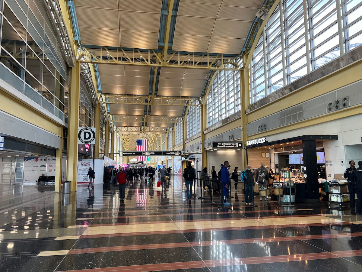 Washington Airport Admirals Club