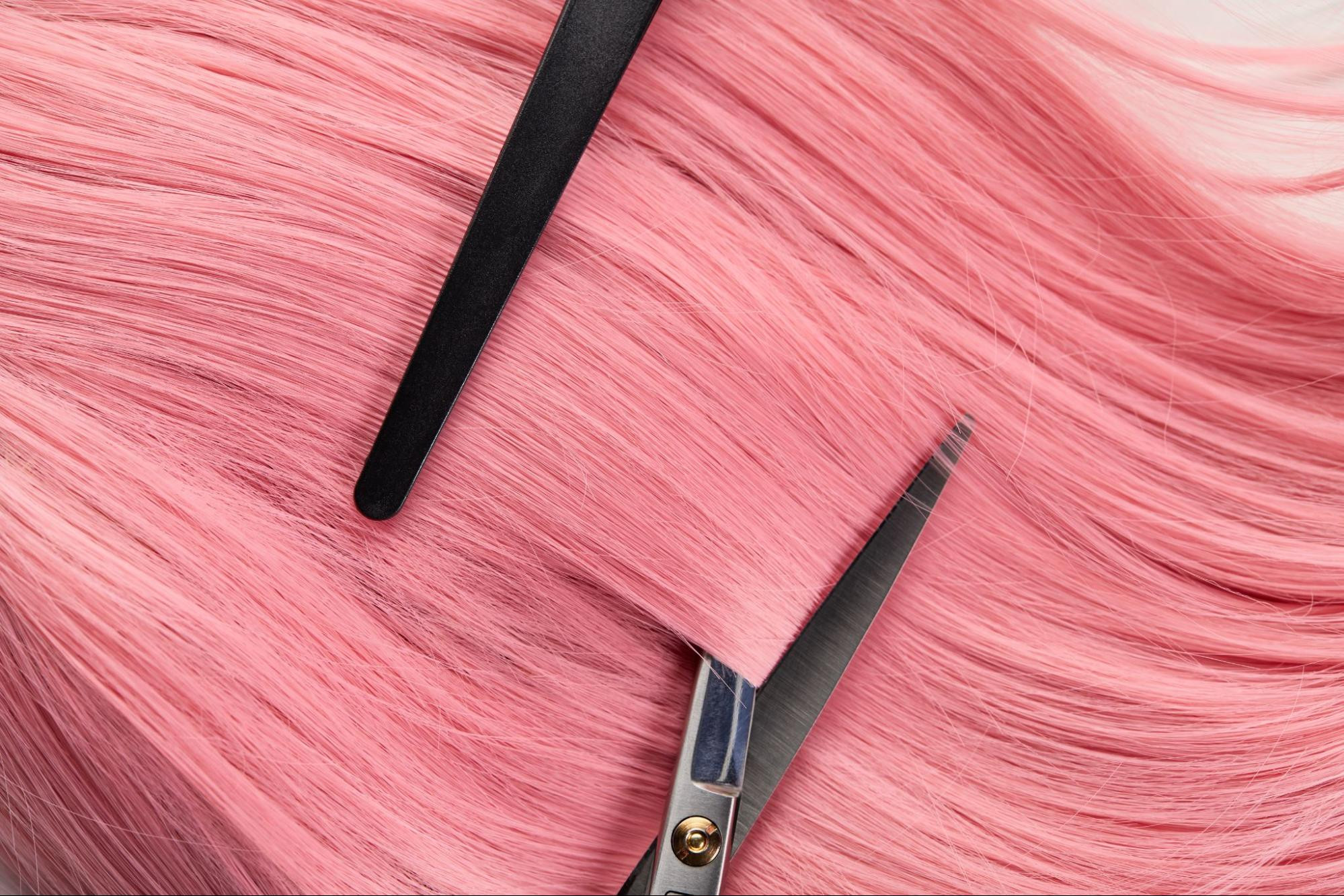 Safe packing of scissors in checked baggage