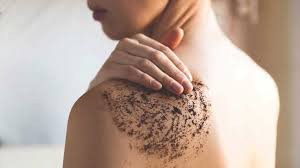 Exfoliating your skin with coffee grounds