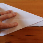 Diagram of the Bulldog Dart paper airplane design.