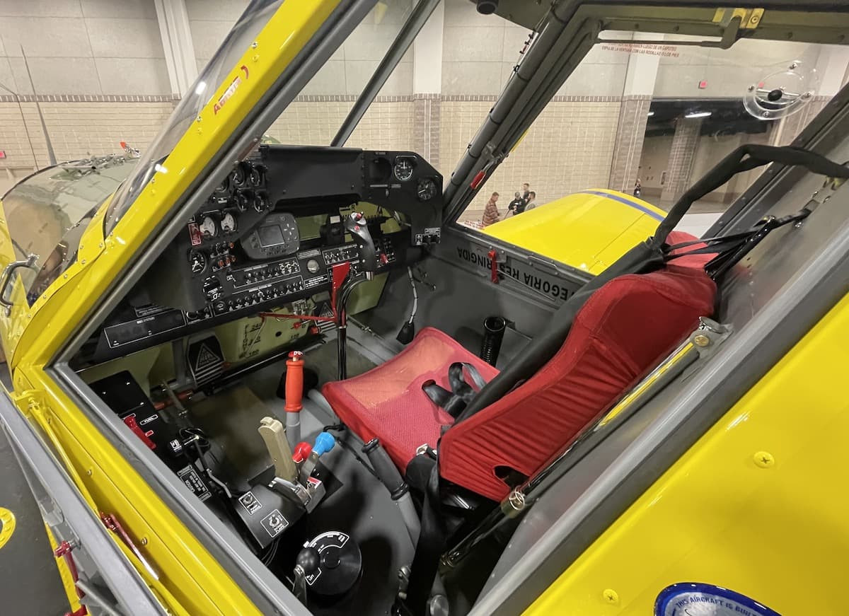 Air Tractor 502 cockpit