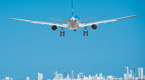 Plane landing in Miami