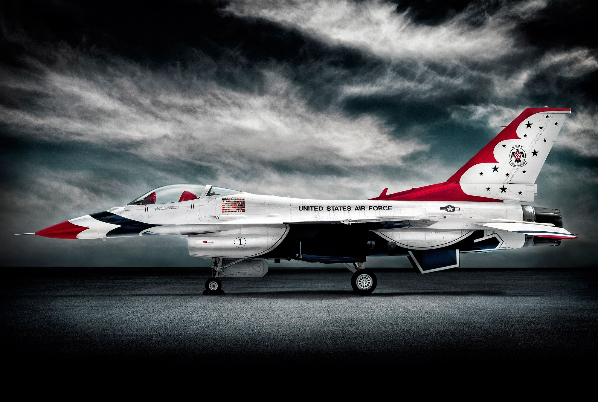 Thunderbirds F16