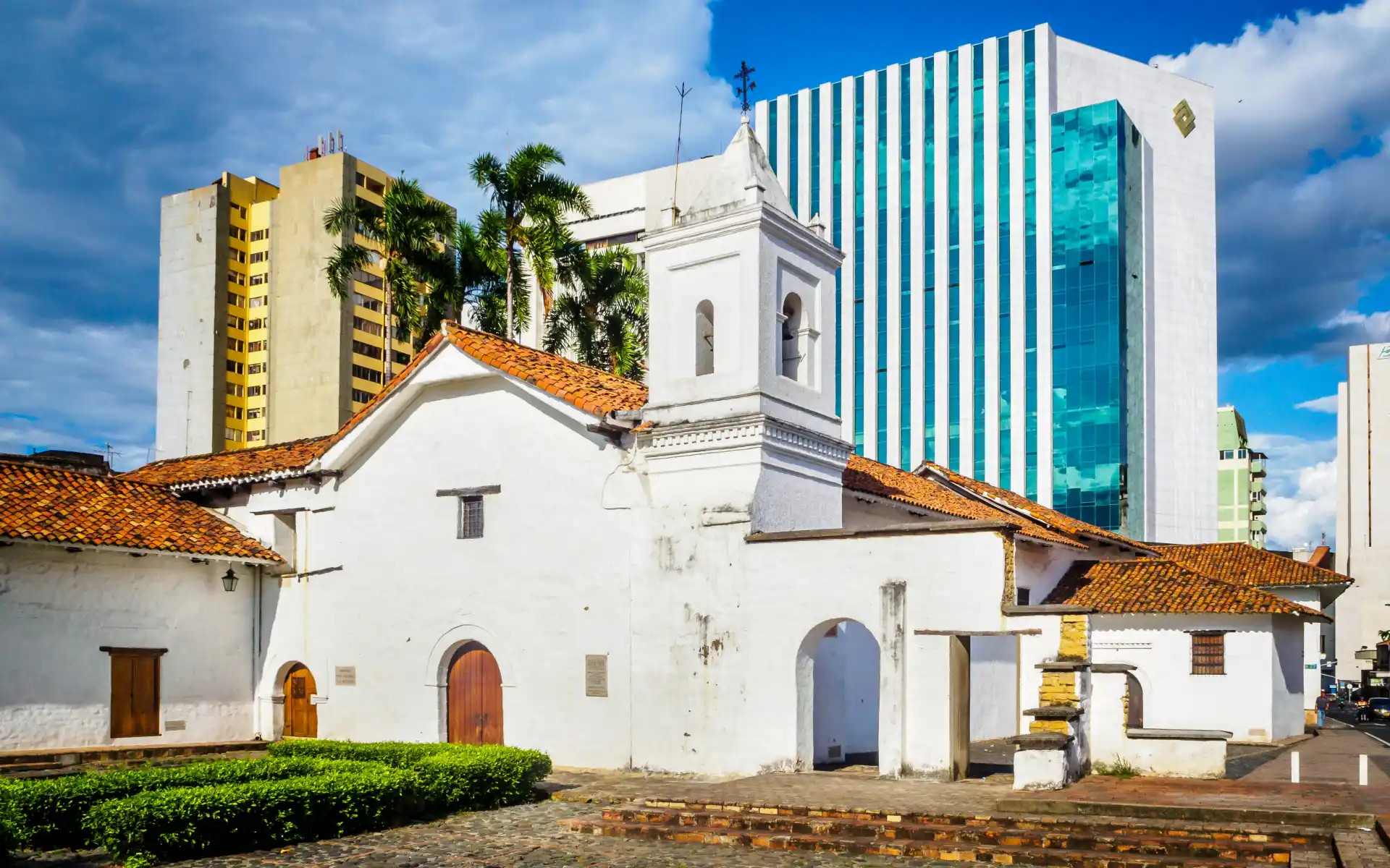 Cali, Colombia's Festive Street Scene