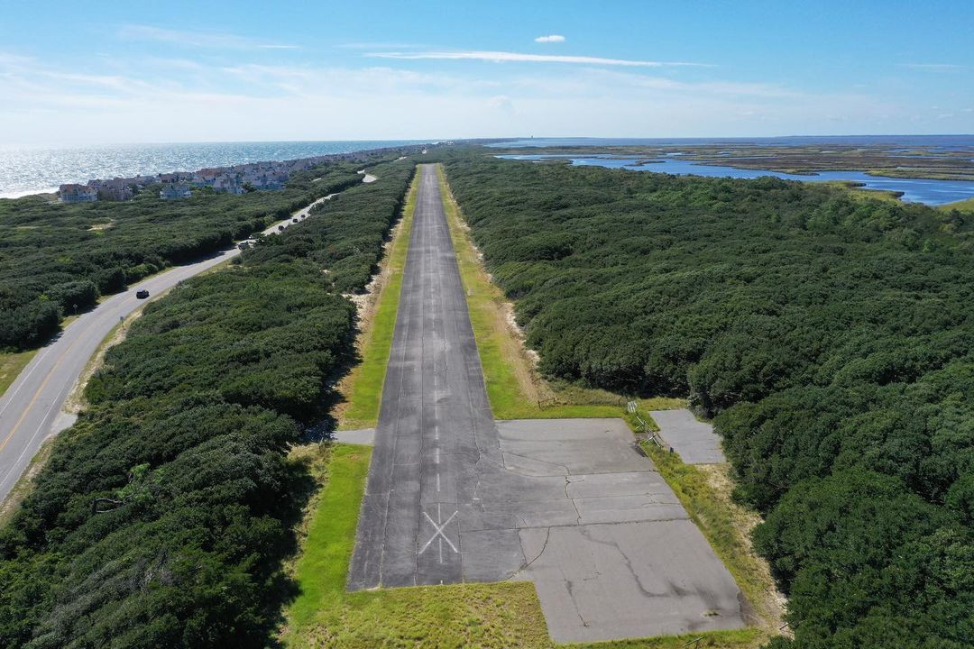 Pine Island Airport serves the northern Outer Banks with private air travel